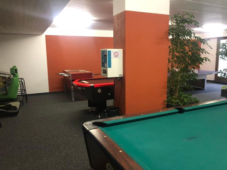 Modern Laax Apt, Swimming Pools, Wellness & Tennis エクステリア 写真