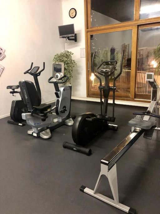 Modern Laax Apt, Swimming Pools, Wellness & Tennis エクステリア 写真