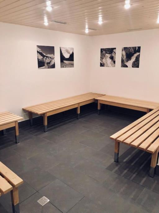 Modern Laax Apt, Swimming Pools, Wellness & Tennis エクステリア 写真