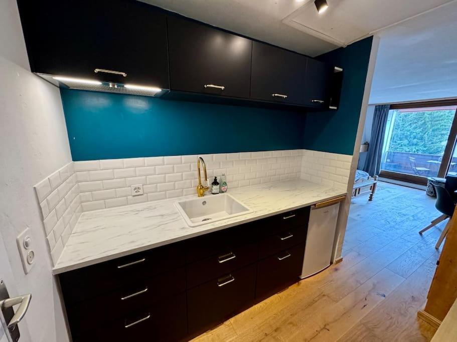 Modern Laax Apt, Swimming Pools, Wellness & Tennis エクステリア 写真