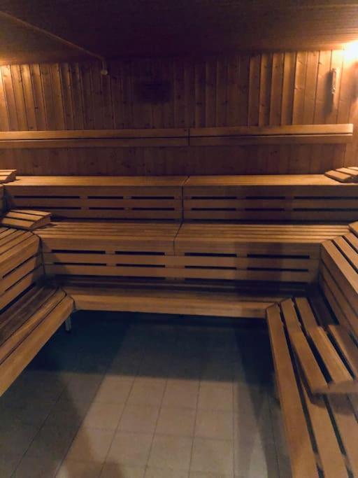 Modern Laax Apt, Swimming Pools, Wellness & Tennis エクステリア 写真