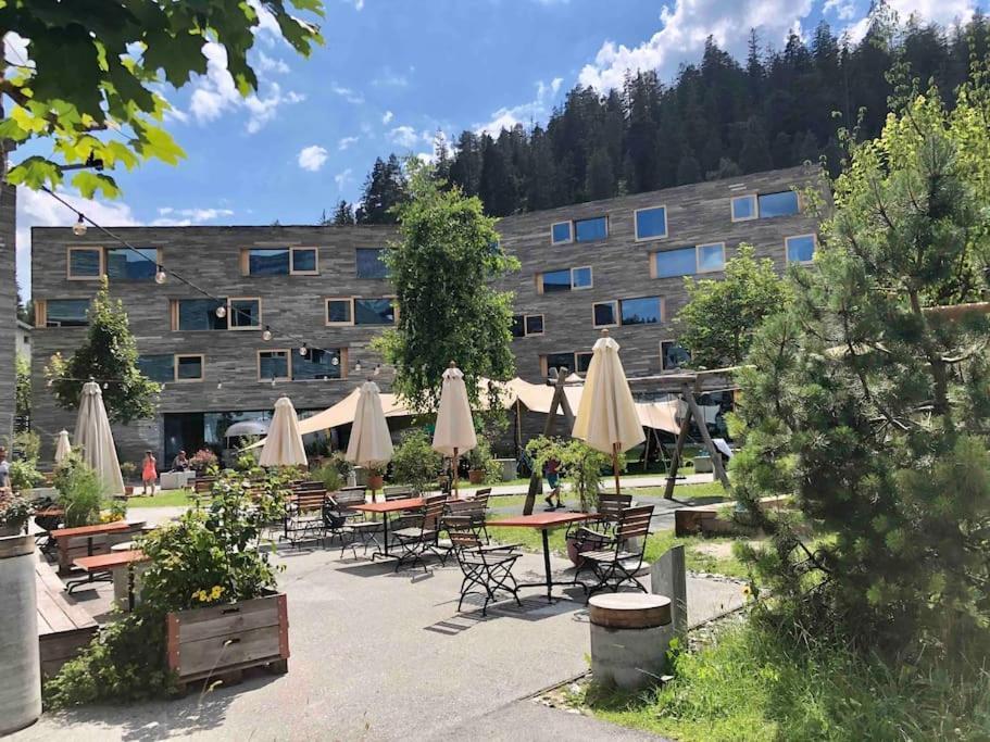 Modern Laax Apt, Swimming Pools, Wellness & Tennis エクステリア 写真
