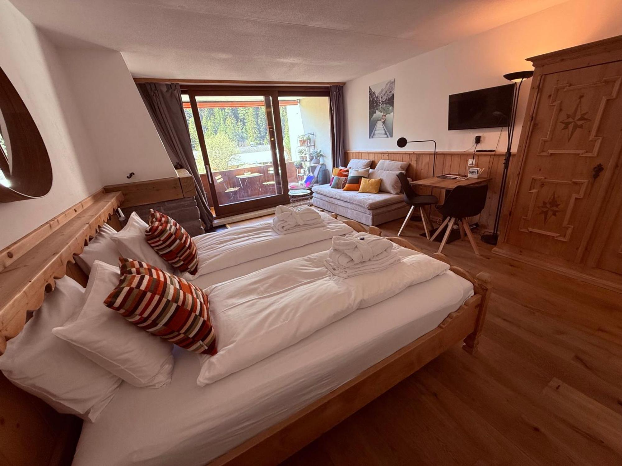 Modern Laax Apt, Swimming Pools, Wellness & Tennis エクステリア 写真